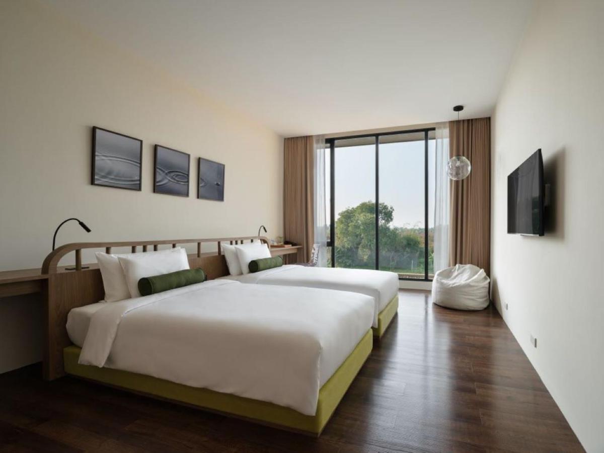 Neera Retreat Hotel Nakhon Pathom Exterior photo